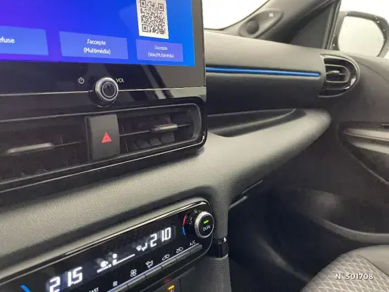 TOYOTA YARIS IV - voiture d'occasion - Photo 32