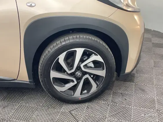 TOYOTA AYGO X - voiture d'occasion - Photo 8