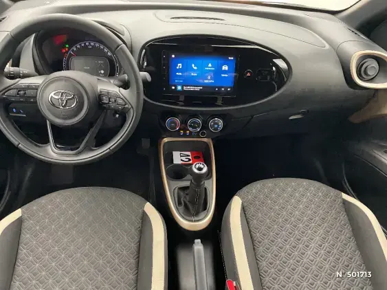 TOYOTA AYGO X - voiture d'occasion - Photo 9