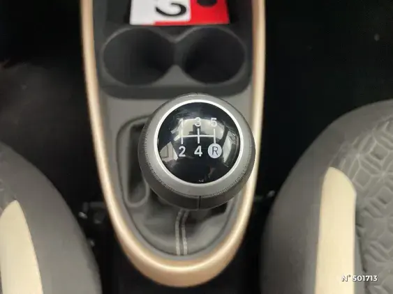 TOYOTA AYGO X - voiture d'occasion - Photo 26