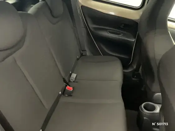 TOYOTA AYGO X - voiture d'occasion - Photo 11