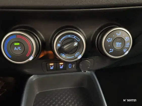 TOYOTA AYGO X - voiture d'occasion - Photo 28