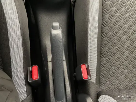 TOYOTA AYGO X - voiture d'occasion - Photo 32