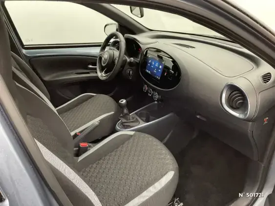 TOYOTA AYGO X - voiture d'occasion - Photo 10