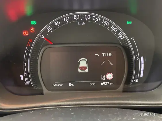 TOYOTA AYGO X - voiture d'occasion - Photo 12