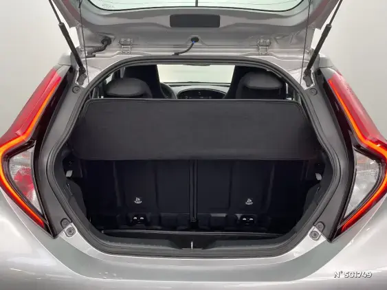 TOYOTA AYGO X - voiture d'occasion - Photo 7
