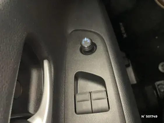 TOYOTA AYGO X - voiture d'occasion - Photo 26