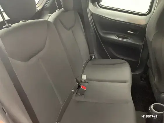TOYOTA AYGO X - voiture d'occasion - Photo 11