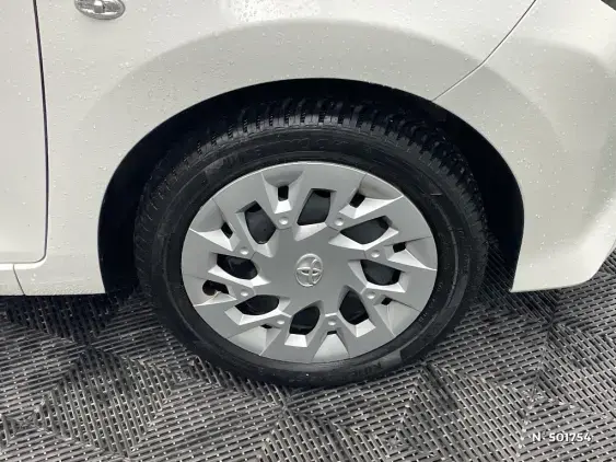 TOYOTA AYGO II - voiture d'occasion - Photo 8