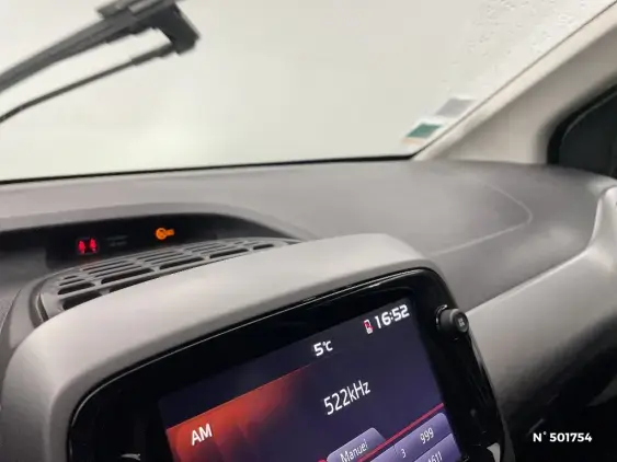 TOYOTA AYGO II - voiture d'occasion - Photo 31