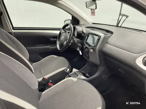 TOYOTA AYGO II - voiture d'occasion - Photo 10