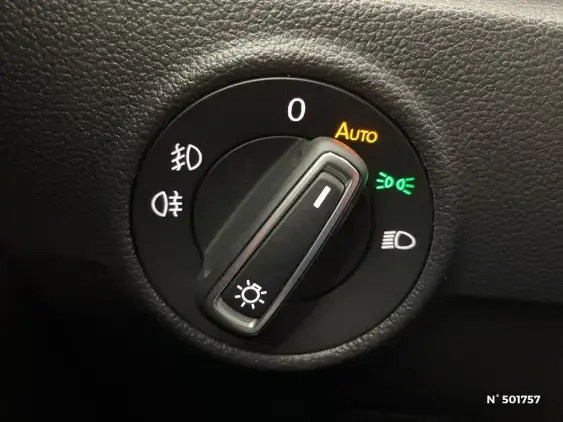 VOLKSWAGEN T-ROC - voiture d'occasion - Photo 28