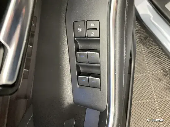 TOYOTA HIGHLANDER - voiture d'occasion - Photo 32