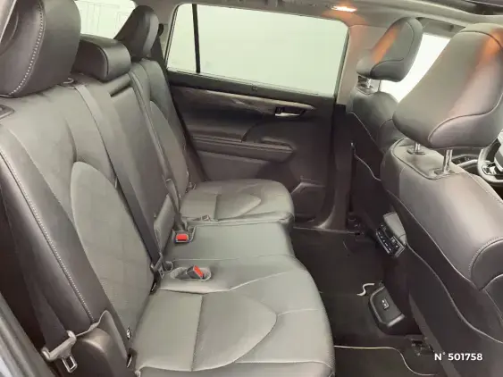 TOYOTA HIGHLANDER - voiture d'occasion - Photo 11