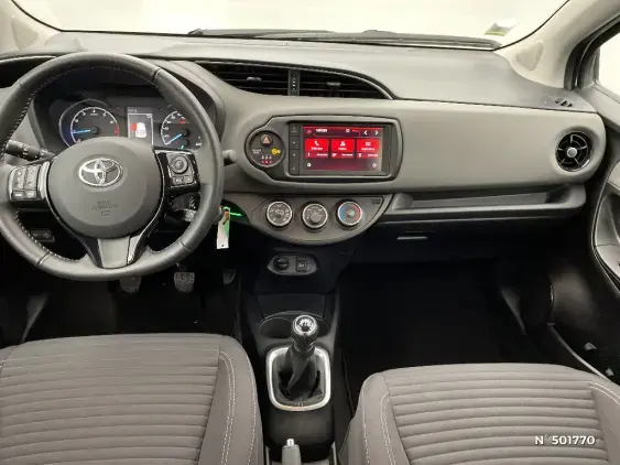 TOYOTA YARIS III - voiture d'occasion - Photo 9