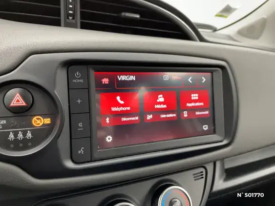 TOYOTA YARIS III - voiture d'occasion - Photo 13