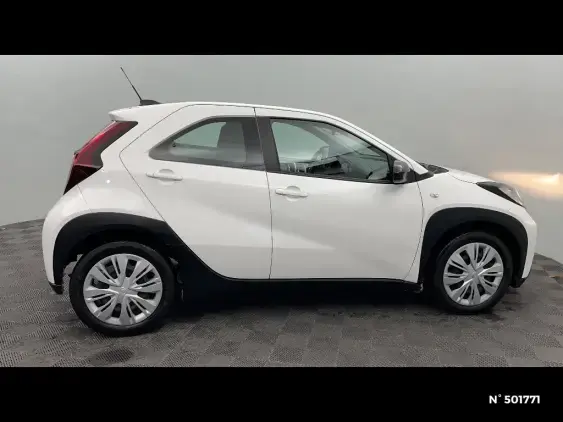 TOYOTA AYGO X - voiture d'occasion - Photo 5