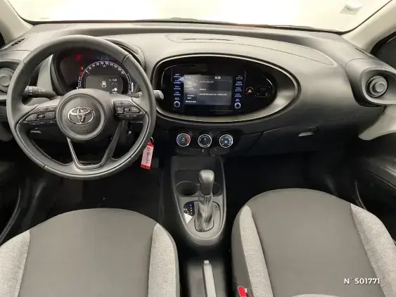 TOYOTA AYGO X - voiture d'occasion - Photo 9