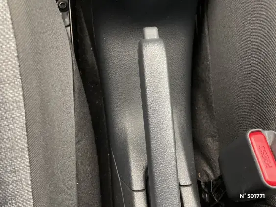 TOYOTA AYGO X - voiture d'occasion - Photo 25