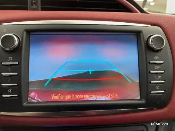 TOYOTA YARIS III - voiture d'occasion - Photo 14