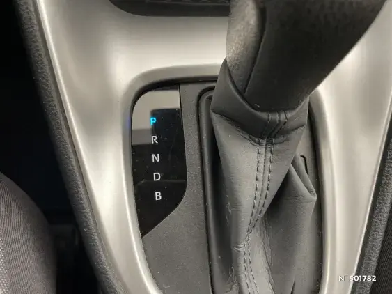 TOYOTA YARIS IV - voiture d'occasion - Photo 26