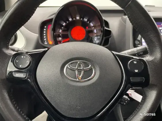 TOYOTA AYGO II - voiture d'occasion - Photo 30