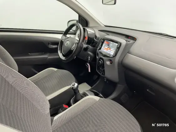 TOYOTA AYGO II - voiture d'occasion - Photo 10