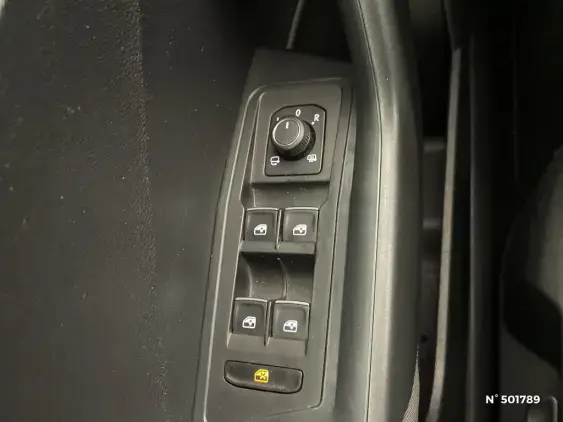 VOLKSWAGEN T-ROC - voiture d'occasion - Photo 29