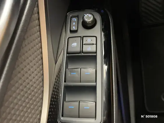 TOYOTA C-HR - voiture d'occasion - Photo 26