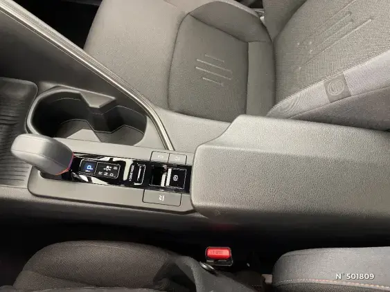 TOYOTA C-HR II - voiture d'occasion - Photo 30