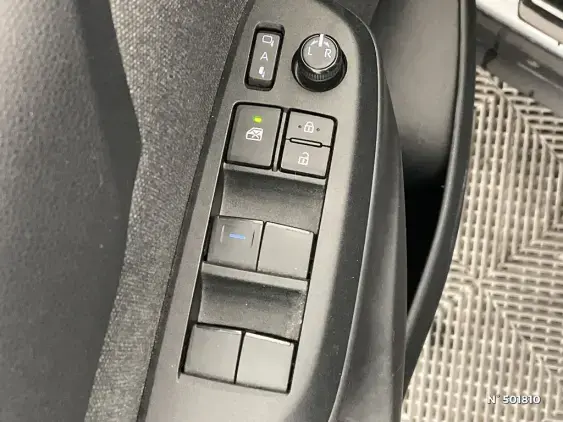 TOYOTA YARIS CROSS I - voiture d'occasion - Photo 29