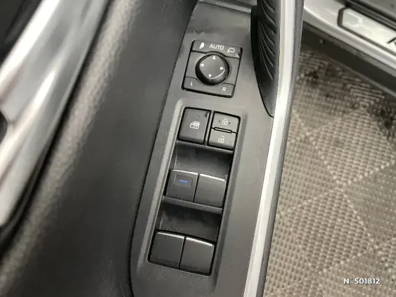 TOYOTA RAV4 V - voiture d'occasion - Photo 26