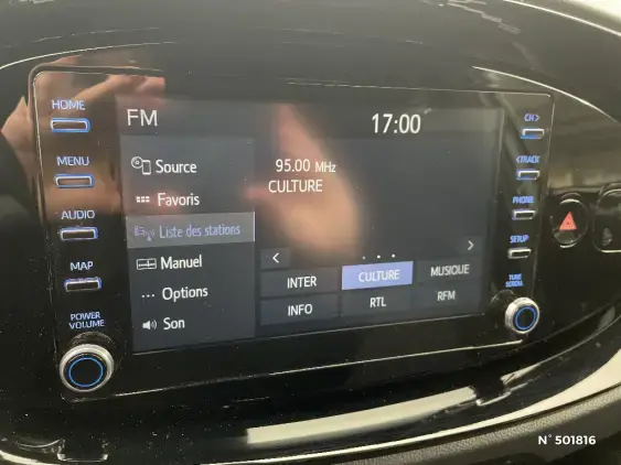 TOYOTA AYGO X - voiture d'occasion - Photo 13