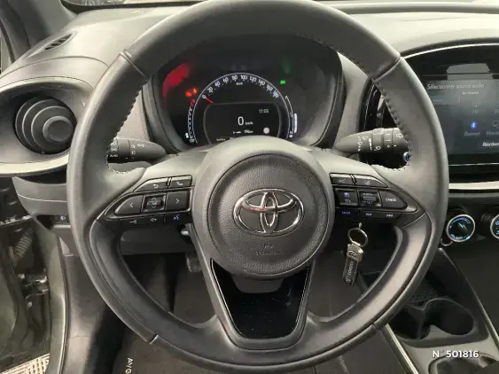 TOYOTA AYGO X - voiture d'occasion - Photo 26
