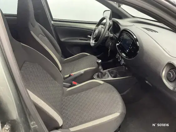 TOYOTA AYGO X - voiture d'occasion - Photo 10