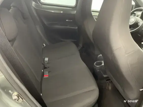 TOYOTA AYGO X - voiture d'occasion - Photo 11