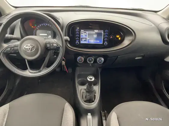 TOYOTA AYGO X - voiture d'occasion - Photo 9