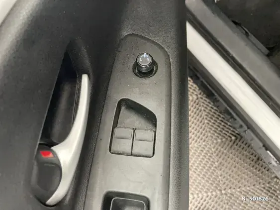 TOYOTA AYGO X - voiture d'occasion - Photo 26