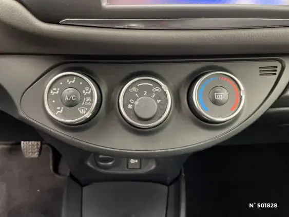 TOYOTA YARIS III - voiture d'occasion - Photo 14