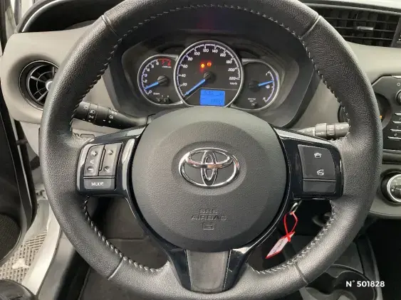 TOYOTA YARIS III - voiture d'occasion - Photo 25