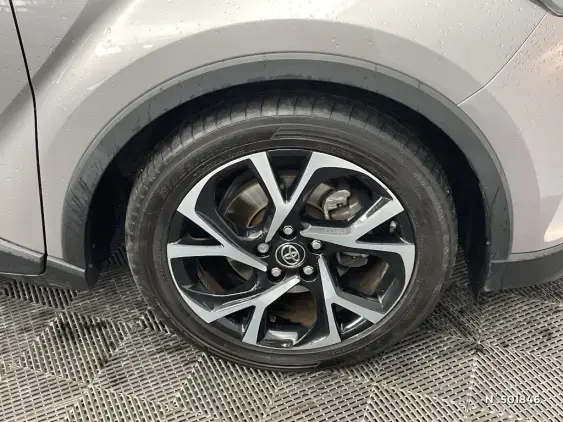 TOYOTA C-HR - voiture d'occasion - Photo 8
