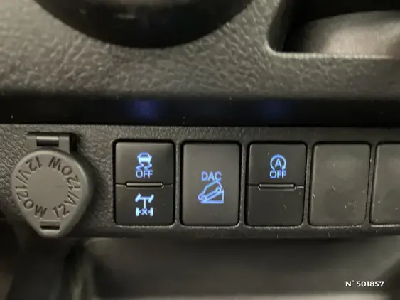 TOYOTA HILUX VIII - voiture d'occasion - Photo 27