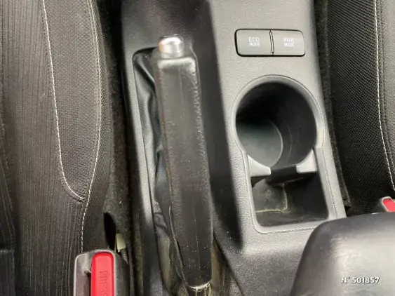 TOYOTA HILUX VIII - voiture d'occasion - Photo 31