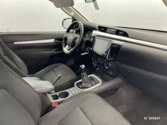 TOYOTA HILUX VIII - voiture d'occasion - Photo 10