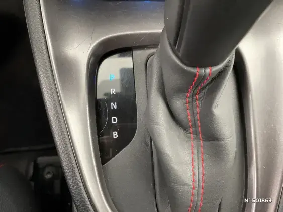 TOYOTA YARIS CROSS I - voiture d'occasion - Photo 27