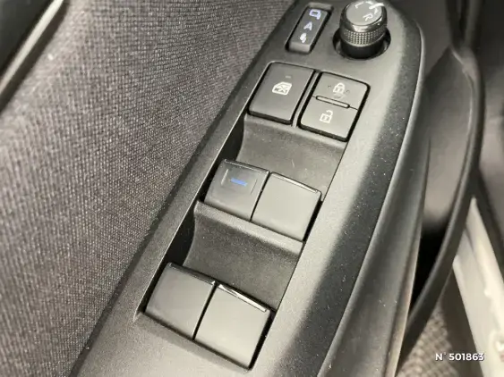 TOYOTA YARIS CROSS I - voiture d'occasion - Photo 33