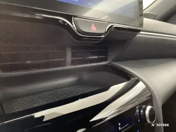 TOYOTA YARIS CROSS I - voiture d'occasion - Photo 32