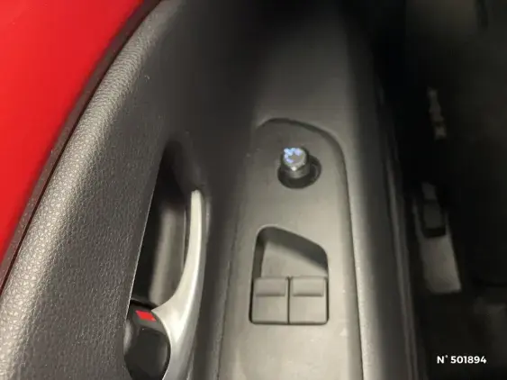 TOYOTA AYGO X - voiture d'occasion - Photo 30