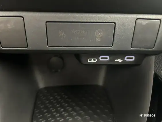 TOYOTA YARIS IV - voiture d'occasion - Photo 29