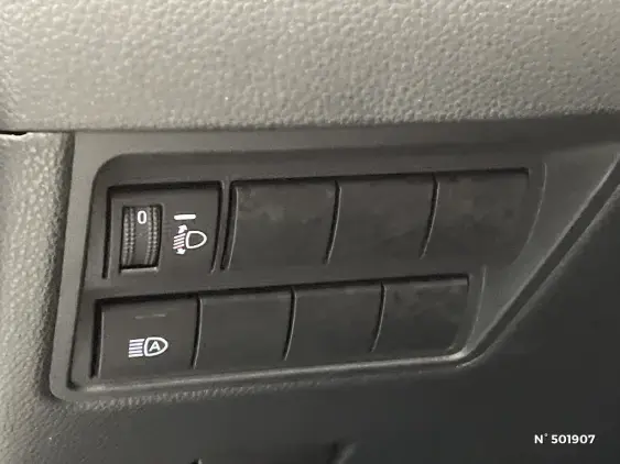 TOYOTA YARIS IV - voiture d'occasion - Photo 15